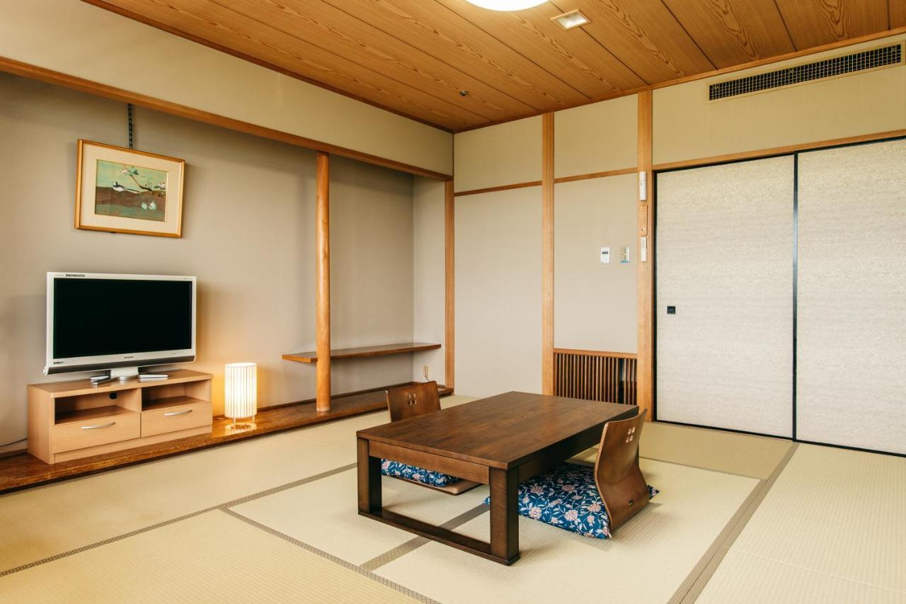คัมโปะ โนะ ยะโดะ ทอนดะบะยะชิ Hotel Tondabayashi ภายนอก รูปภาพ