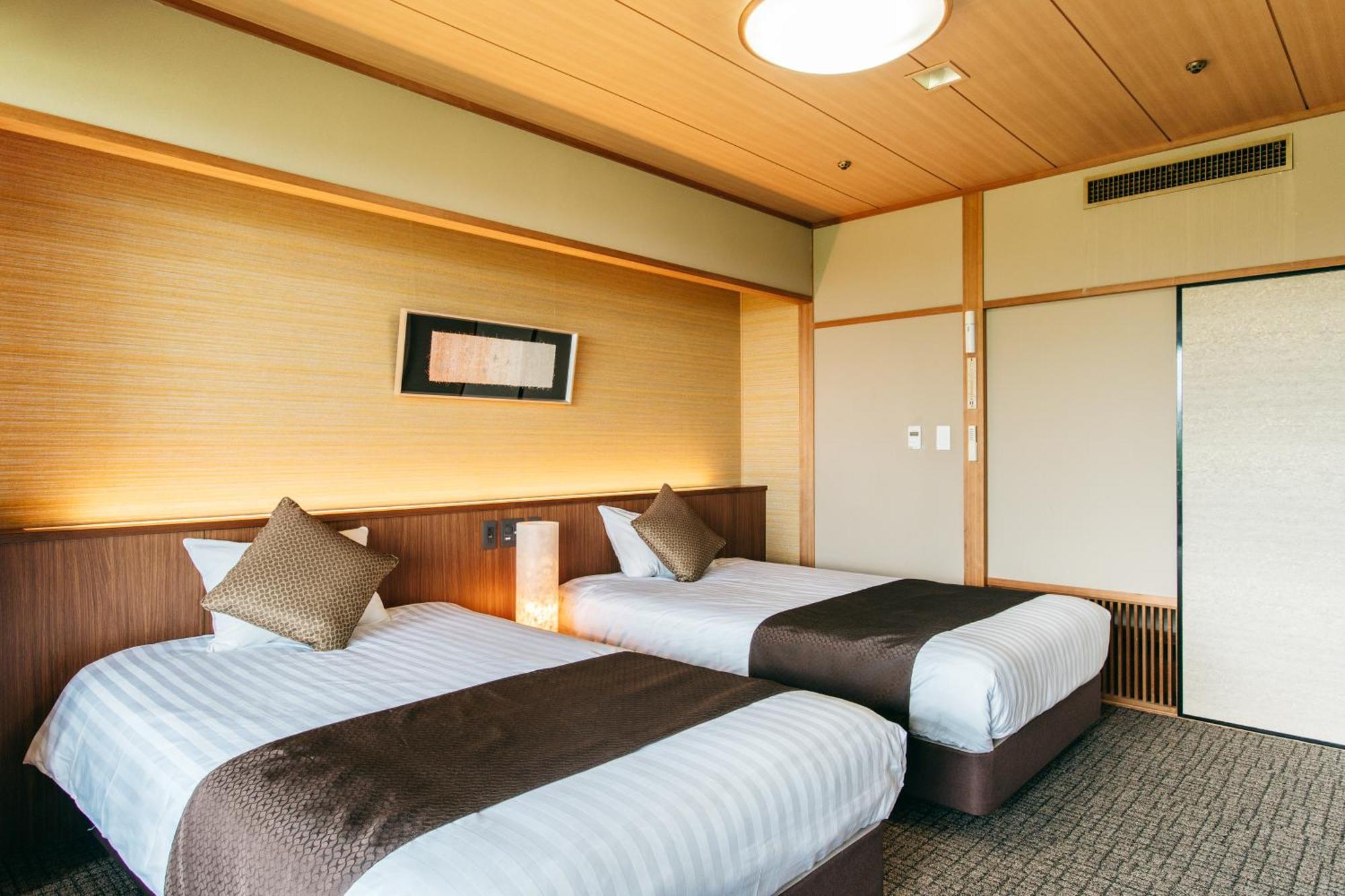 คัมโปะ โนะ ยะโดะ ทอนดะบะยะชิ Hotel Tondabayashi ภายนอก รูปภาพ